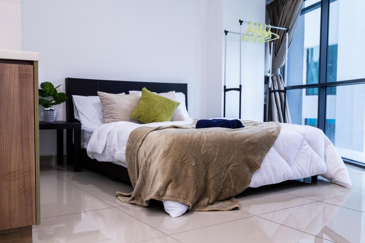 Studio Units At Pacific Tower Near Jaya One By Comfyasia เปอตาลิงจายา ภายนอก รูปภาพ