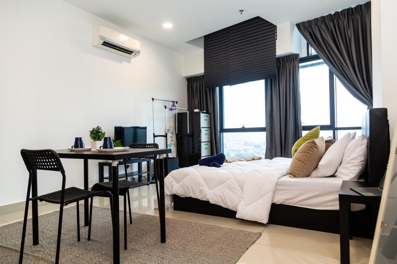Studio Units At Pacific Tower Near Jaya One By Comfyasia เปอตาลิงจายา ภายนอก รูปภาพ